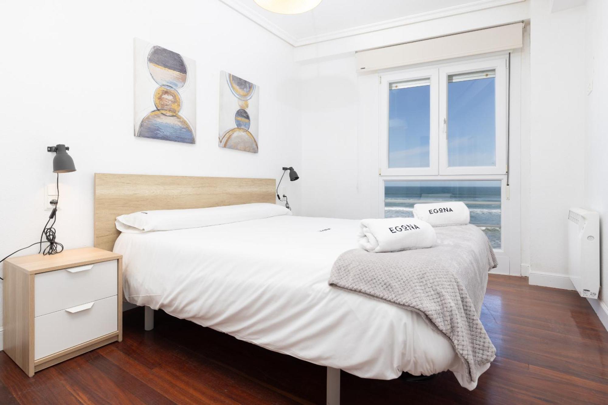 Egona - Primera Linea De Playa Con Parking - * Zarautz